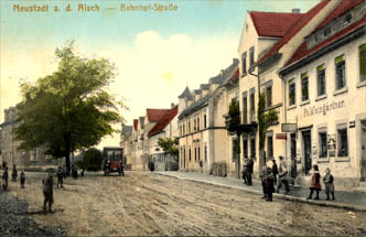 Stadtbus in der alten Bahnhofstrasse in Neustadt a d Aisch um 1910